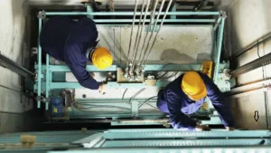 تعمیرکار آسانسور 3 تعمیرکار آسانسور